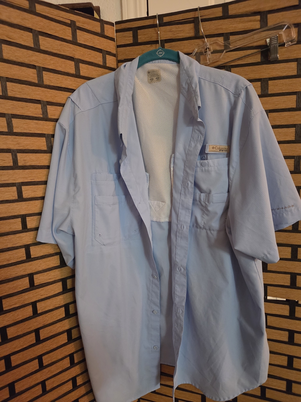 Columbia Men’s Light Blue Short Sleeve Fishing Shirt